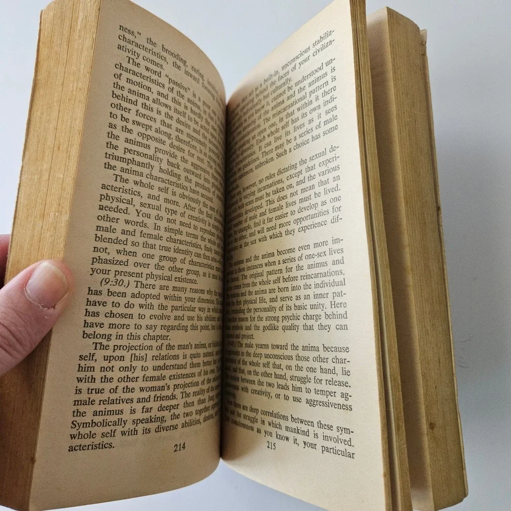 Vtg Seth Speaks by Jane Roberts 1974 Bantam‎ Paperback Book